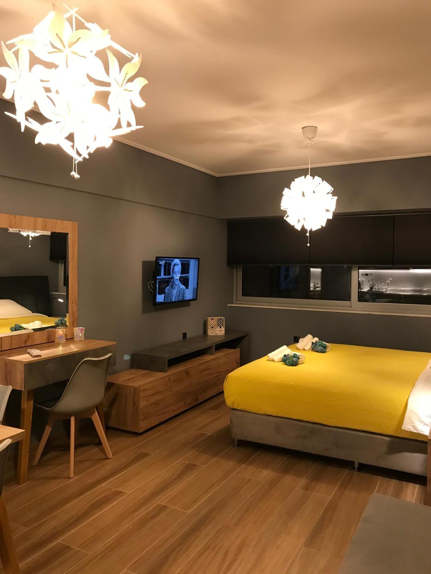 Luxe By Superhost Hub