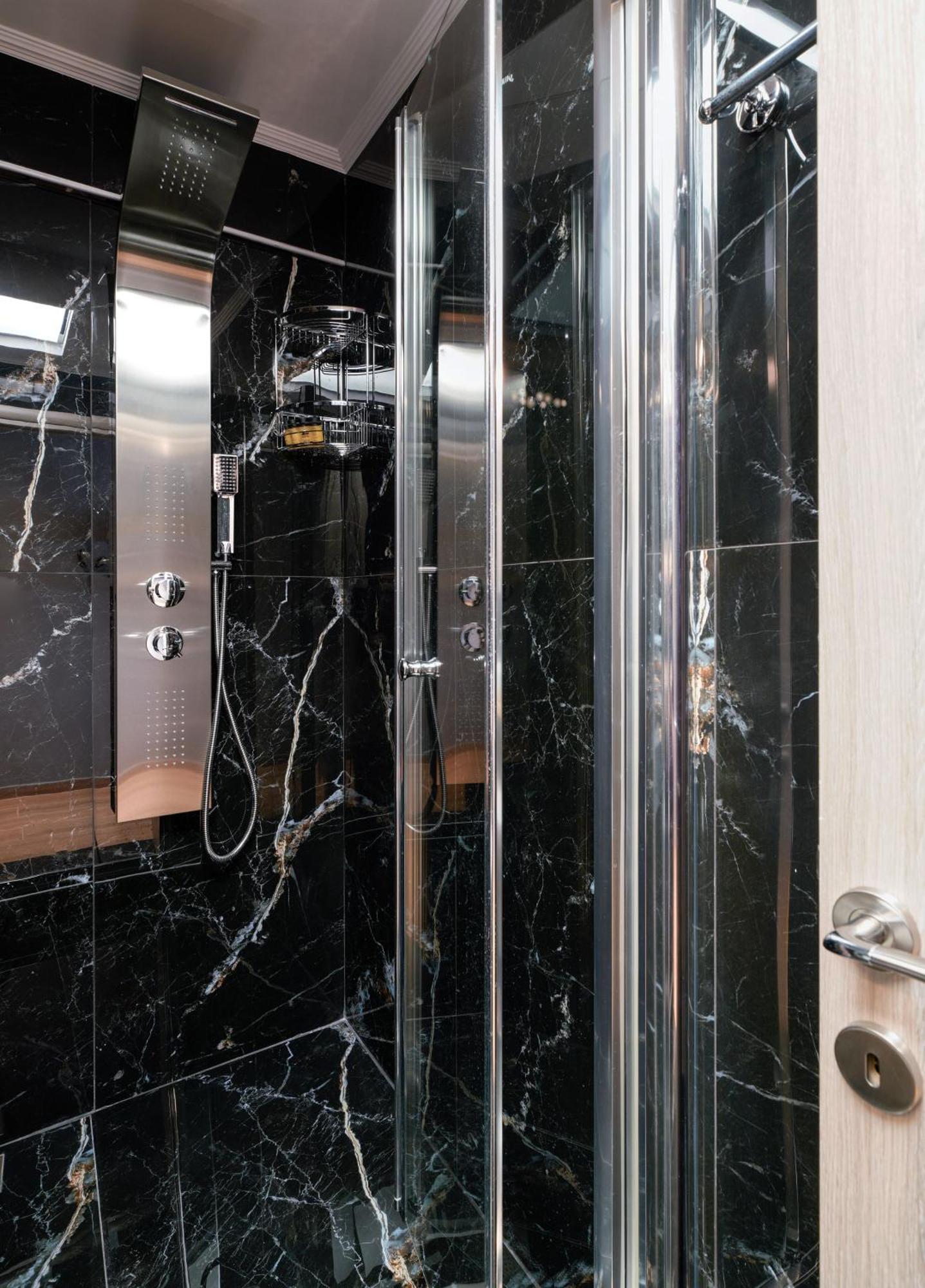 Апартаменты Luxe By Superhost Hub