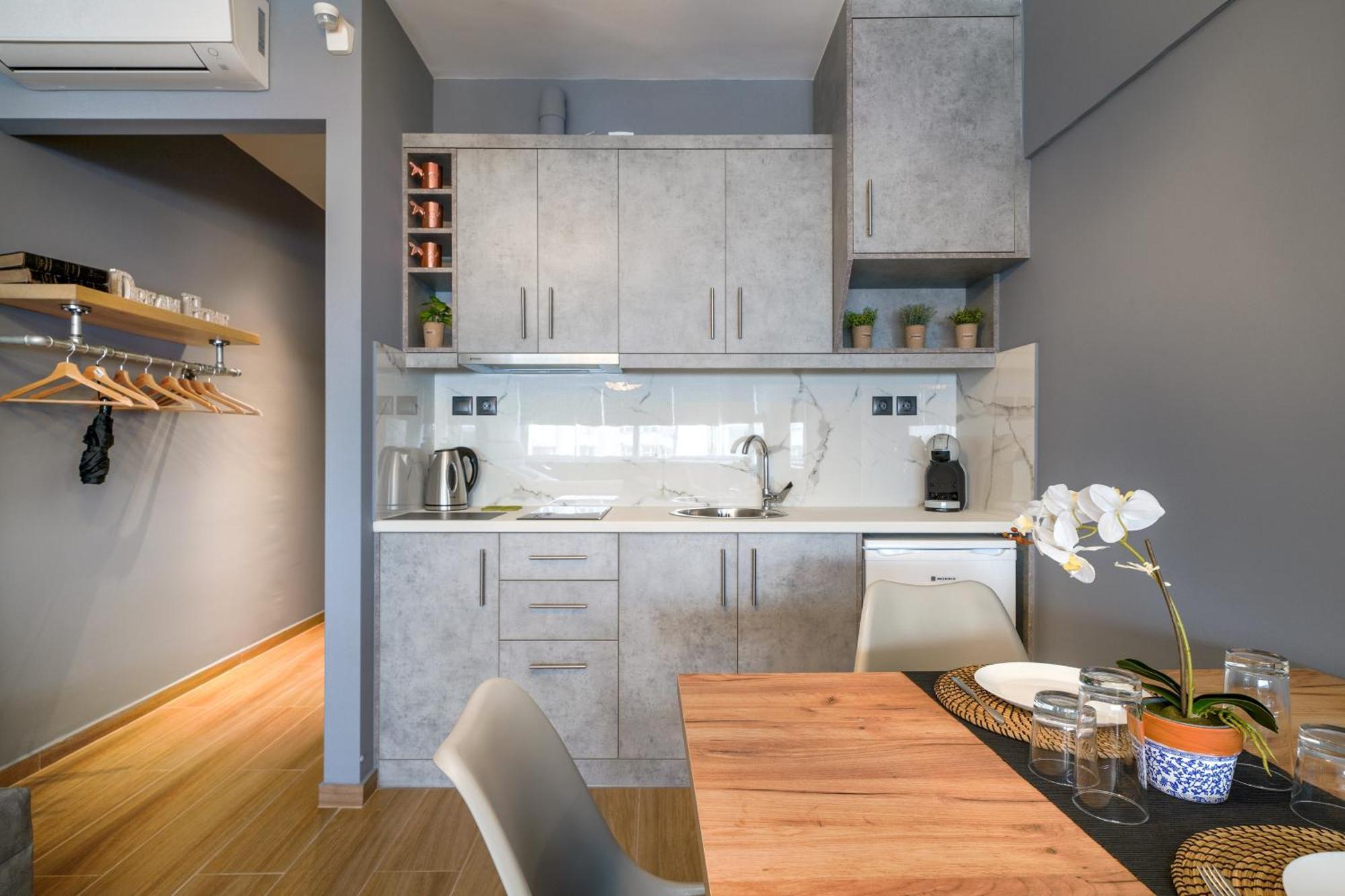 Luxe By Superhost Hub